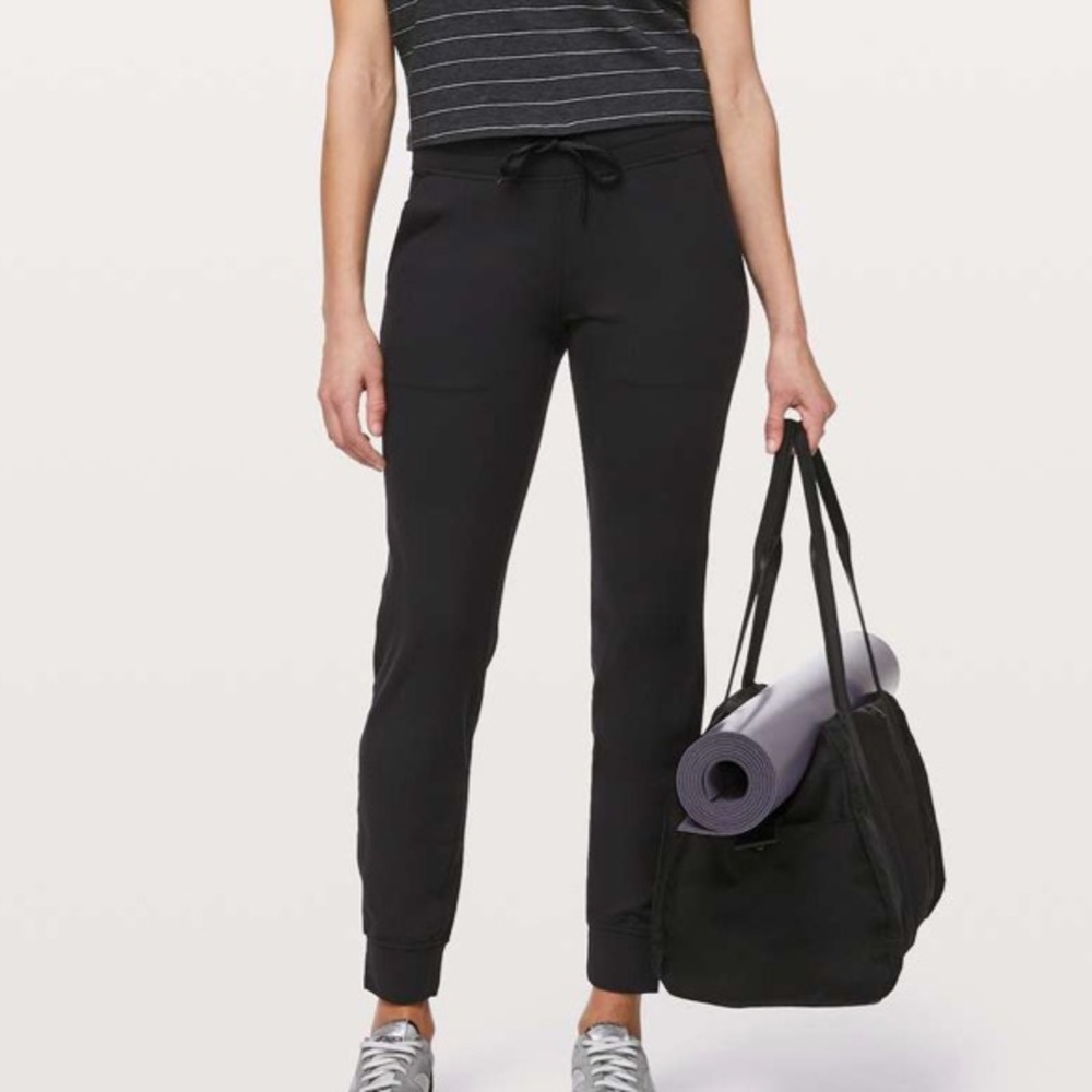 Lululemon Black Ready To Rulu Pant Joggers Size 2